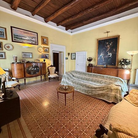 Апартаменти La Lanciolla Maddaloni Екстер'єр фото